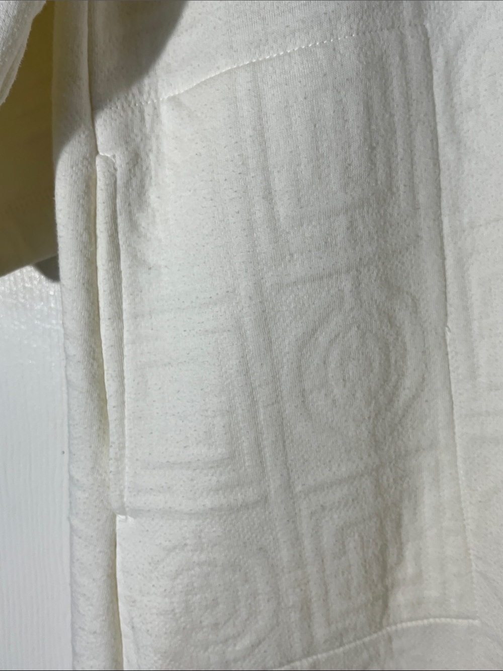 Natori Cream Long Zip-Front Textured Robe - Picture 7 of 14